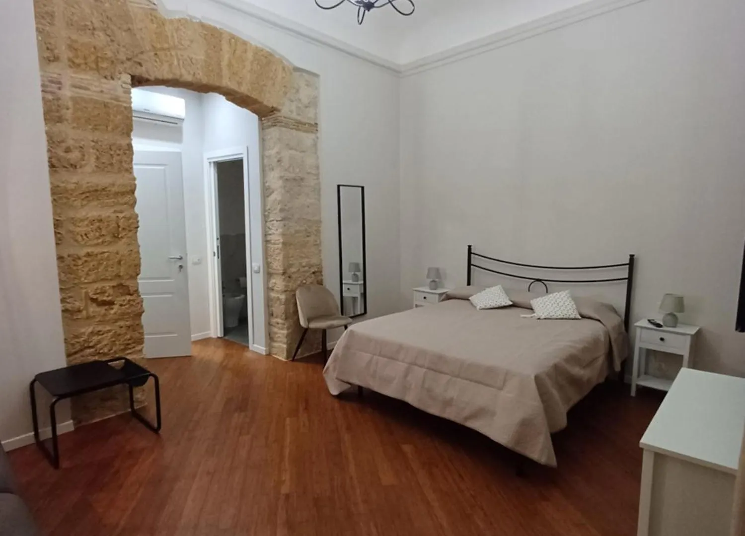 Hotel Residenza Del Massimo Palermo 0*,  Italia